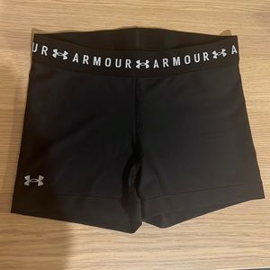 Black Under Armour spandex; size small